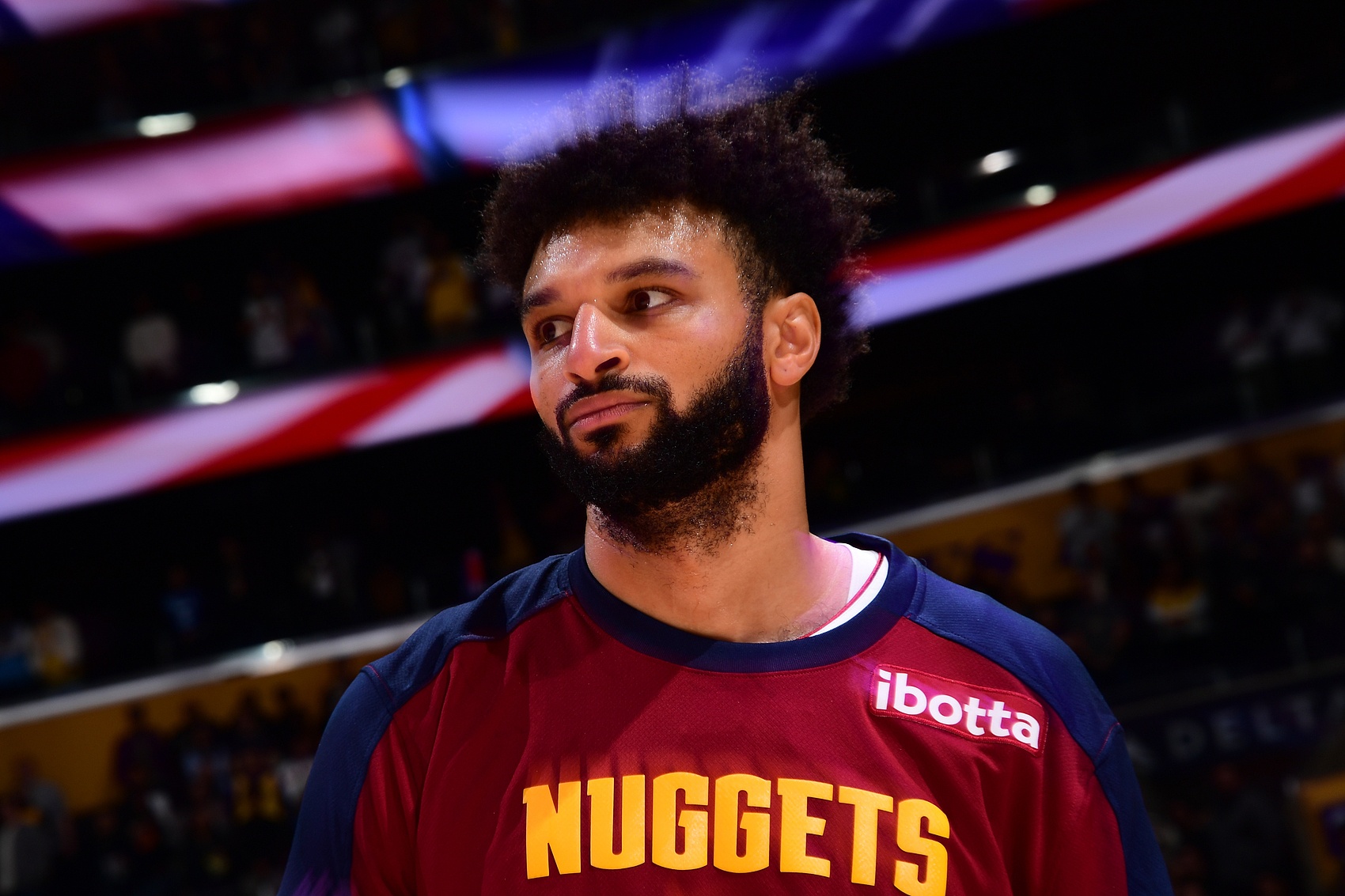 开云体育-穆雷在DWG比赛中表现优异，晋级下一阶段引发热议！赛场气氛高涨(掘金穆雷个人资料)