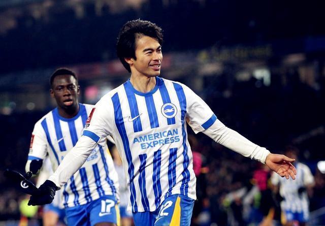 KAIYUNAPP-包含赛地聚焦：意甲转会期热度飙升，布莱顿防线松动，引发热议，赛程密集仍需轮换的词条