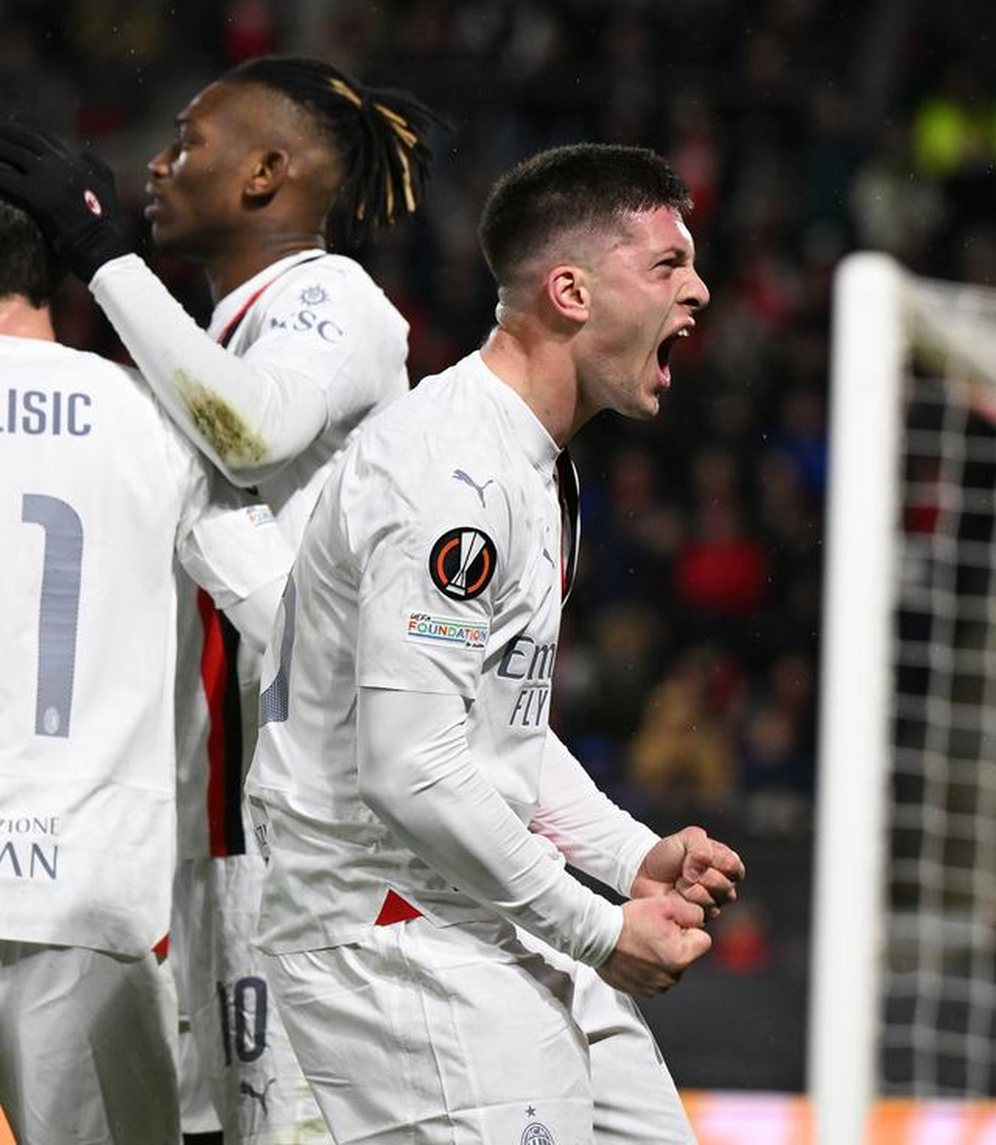 开云下载-上海海港围绕意大利杯刷新队史纪录AC米兰门线救险备战欧联，现场解说直呼：关键时刻广厦男篮调整名单以备意大利杯(上海海港足球俱乐部官网首页)